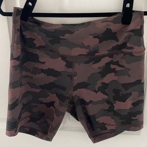 Lululemon Wunder High-Rise 6”